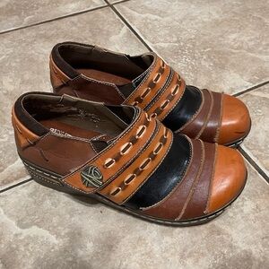 Shoe Size 39 (8/8.5) LUXURY L'ARTISTE BROWN/BLACK Heels + Wedges​